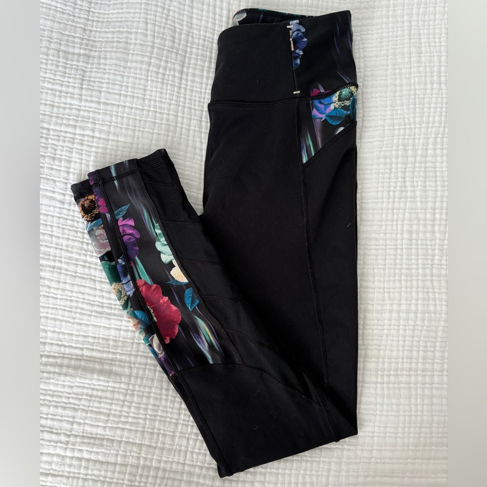 Calia—Carrie Underwood leggings